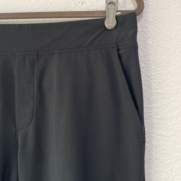 Athleta Women's Black Brooklyn Ankle Casual Travel Pant Sz 8 - Picture 3 of 9